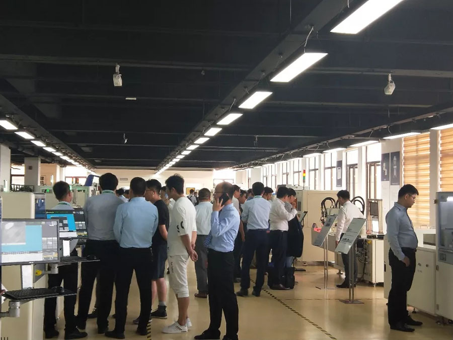 九游会J9 | 苏州电子智能制造国际高峰论坛暨答谢晚宴完满举办