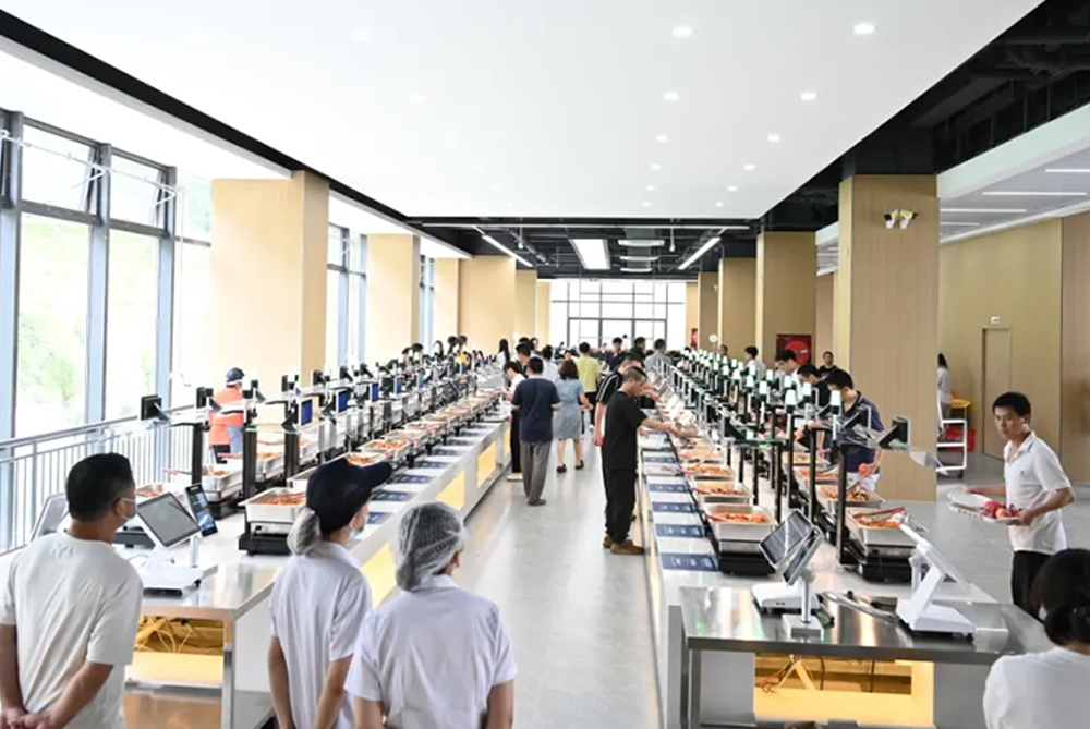 九游会J9智能二期食堂正式开业，就是这么有“饭”！